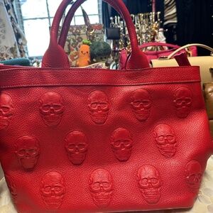 IO PELLE SKULL LEATHER HANDBAG SATCHEL CROSSBODY SO UNIQUE!